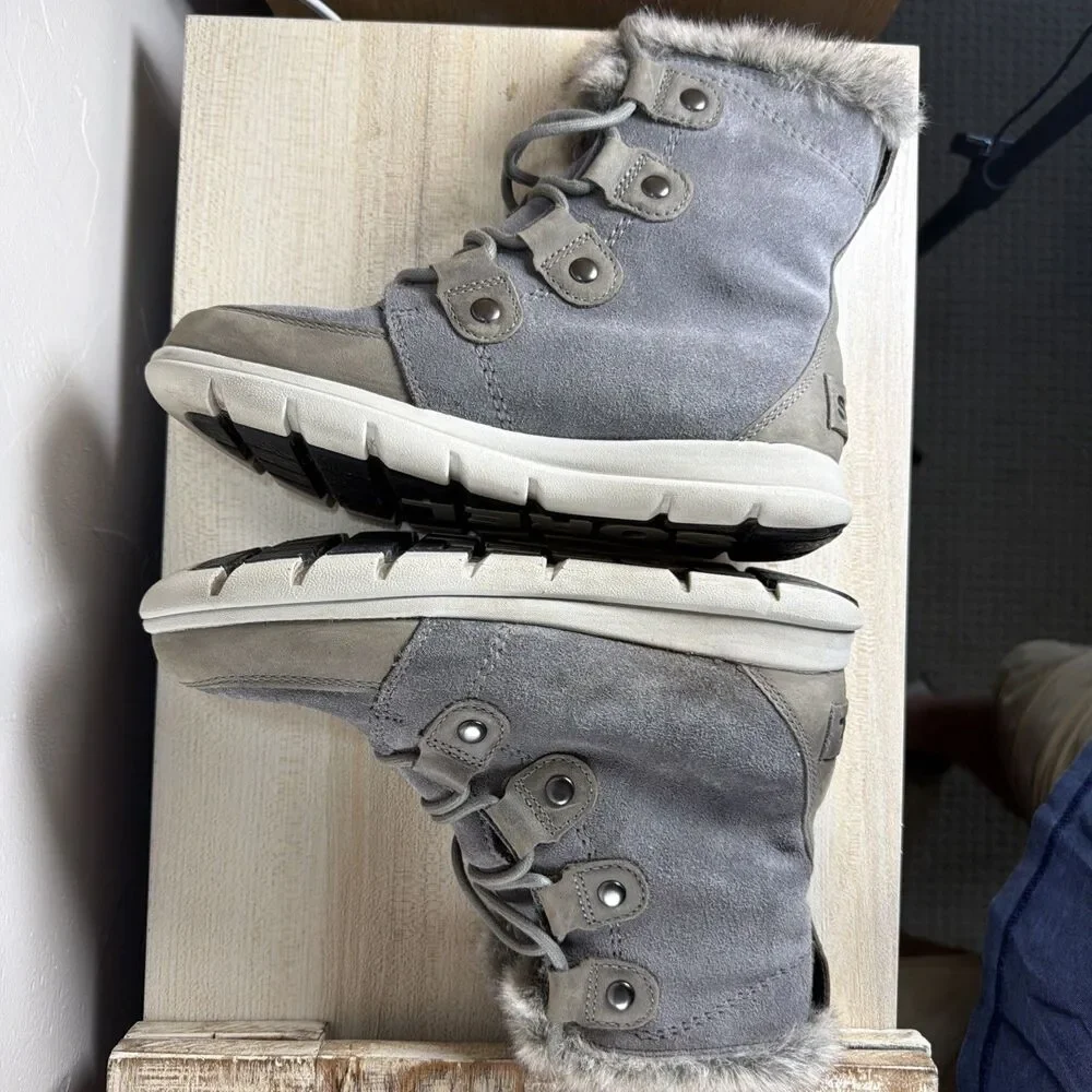 Sorel Explorer Joan Gray Winter Boots Sz 6 NL3039